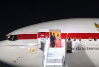  Presiden Joko Widodo dan Ibu Negara Iriana Joko Widodo tiba di New Delhi India untuk menghadiri KTT G20/IST.