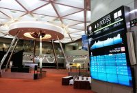 Foto: Monitor yang menampilkan perdagangan emiten secara real time di gedung Bursa Efek Indonesia (BEI), Jakarta. (Dok BEI)