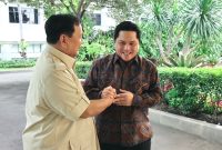 Menteri Pertahanan Prabowo Subianto bersama Menteri BUMN Erick Thohir. (Dok. Tim Media Prabowo Subianto)