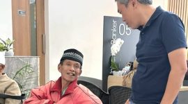 Direktur Retail Funding and Distribution BRI Andrijanto meninjau operasional di Branch Office BRI Jakarta Kramat Jati dan Branch Office BRI Bogor Dewi Sartika yang tetap memberikan layanan secara terbatas. (Dok. BRI)